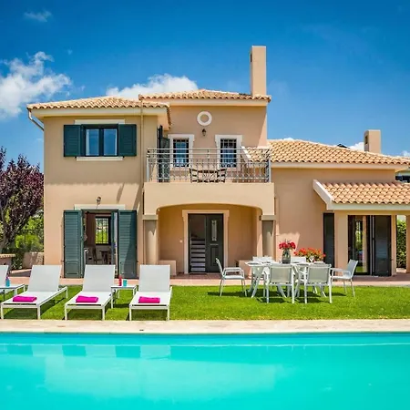 Iro Villa