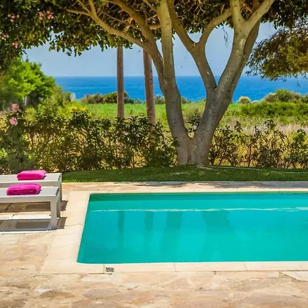 Iro Villa Svoronata