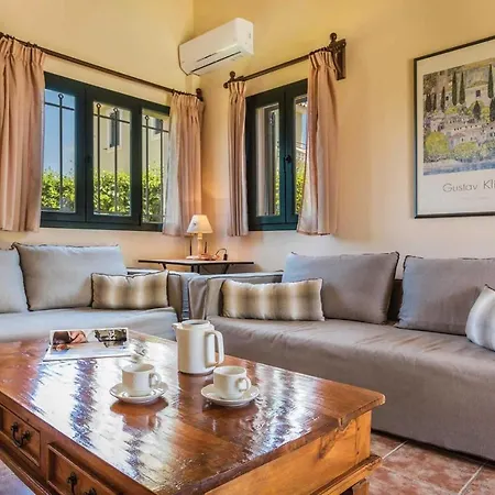 Iro Villa